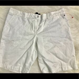 Ladies Tommy Hilfiger White chino style shorts